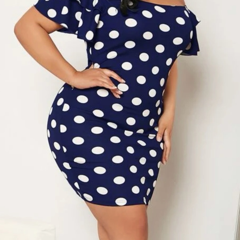 Pokwdot dress